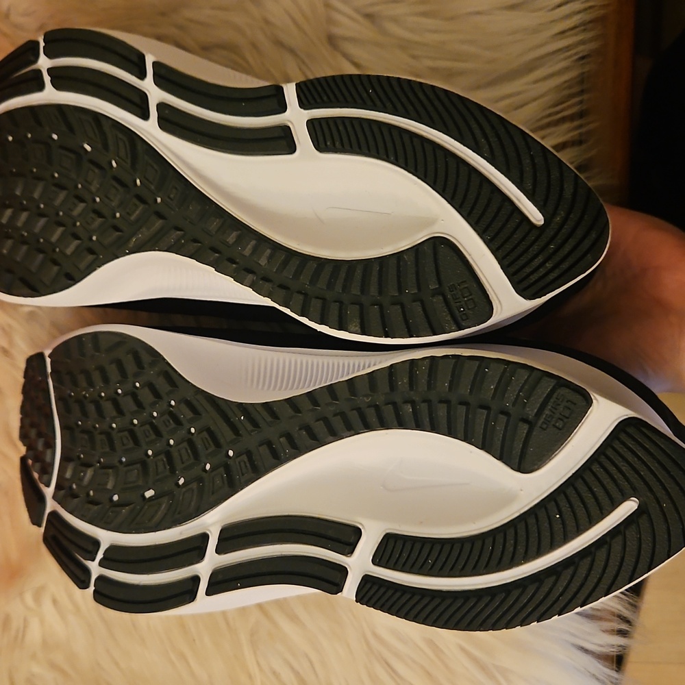 Nike Air Force Zoom Pegasus 38 Sneakers - Picture 6 of 8